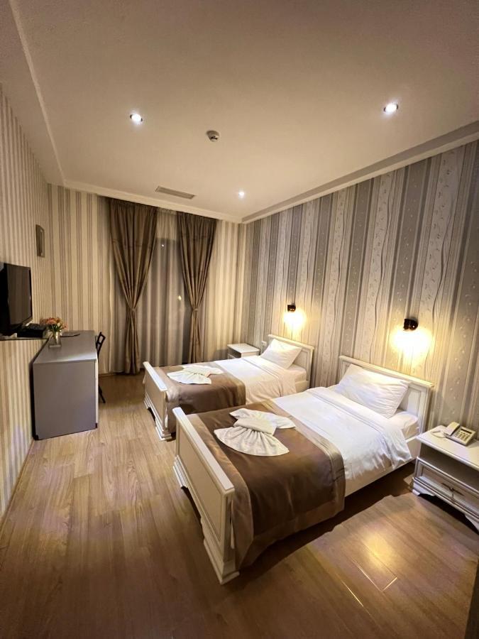 Granada Hotel And Restaurant 트빌리시 외부 사진