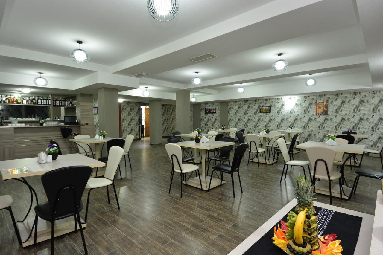 Granada Hotel And Restaurant 트빌리시 외부 사진