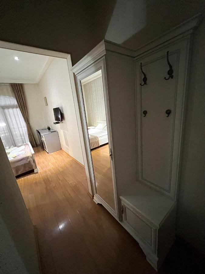 Granada Hotel And Restaurant 트빌리시 외부 사진